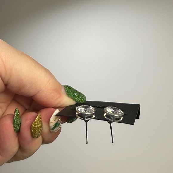 Swarovski Elements Earrings - Picture 3 of 6